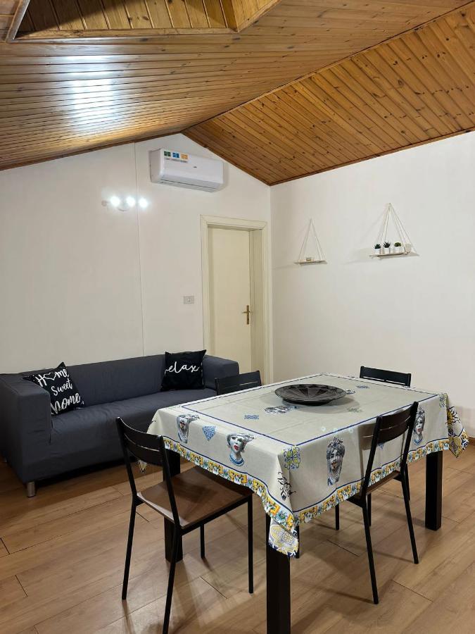 La Mansarda Di Melo Apartment Катания Екстериор снимка