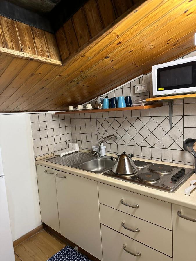 La Mansarda Di Melo Apartment Катания Екстериор снимка